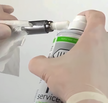 Cargar imagen en el visor de la galería, ACEITE DE PIEZAS F1 x 1 Unidad